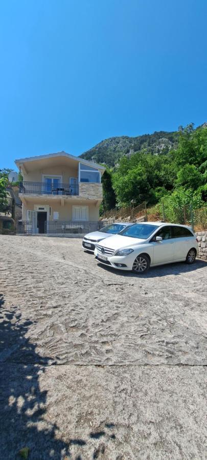 Apartment Vujosevic D&D Kotor Ngoại thất bức ảnh