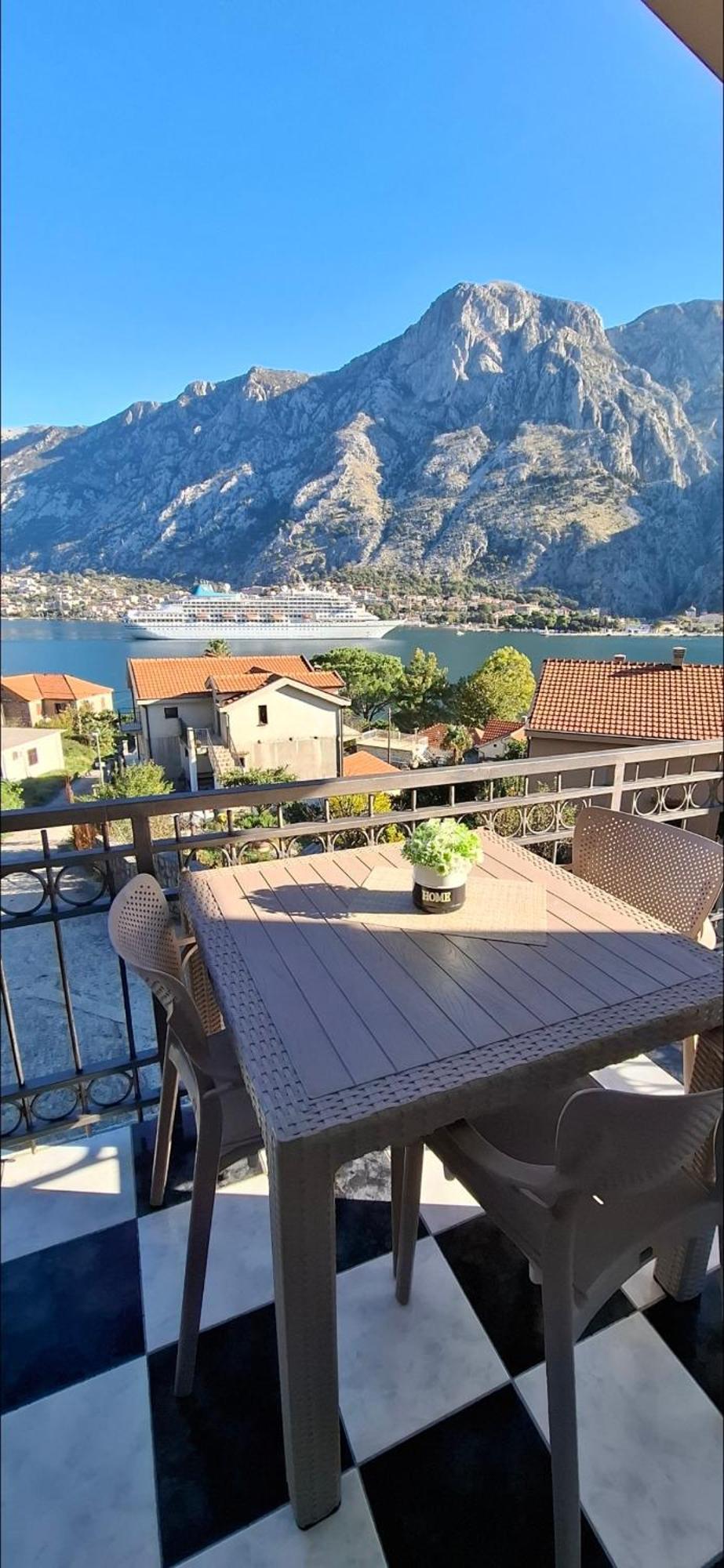 Apartment Vujosevic D&D Kotor Ngoại thất bức ảnh